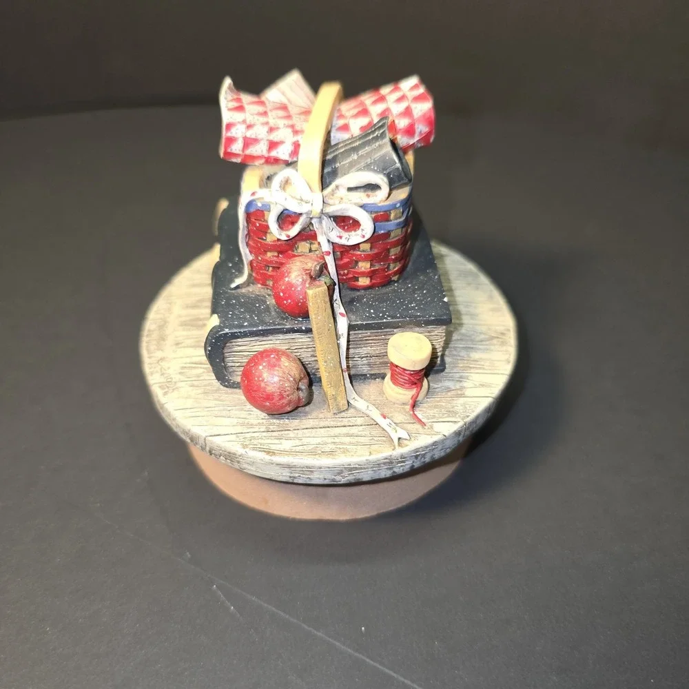 Pat‎ Richter & Sonok Apple Book Basket Candle Topper Figurine Decor